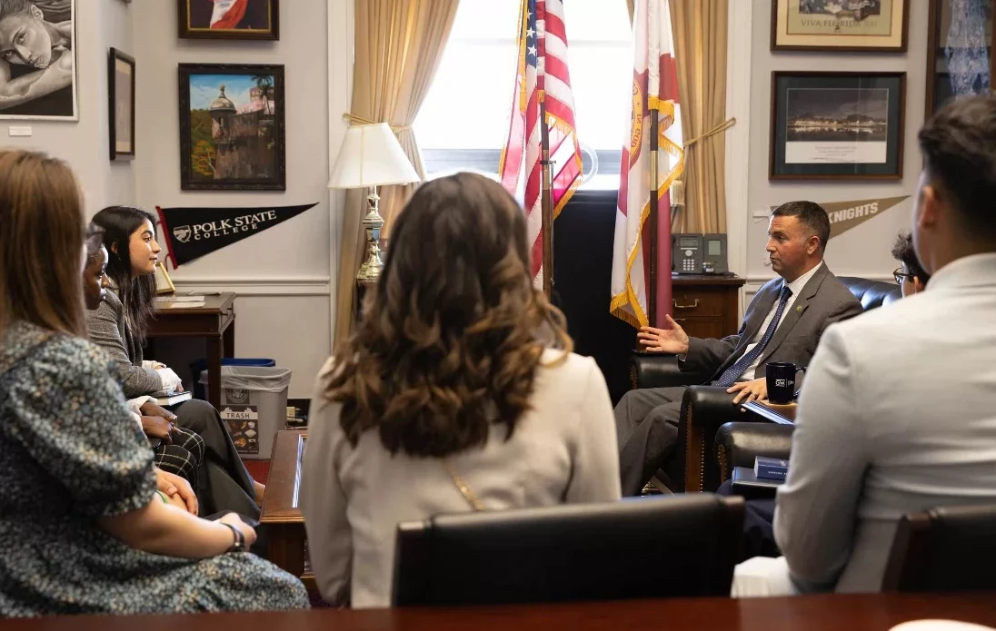 FIU Students hear a lecture in Washington, D.C.